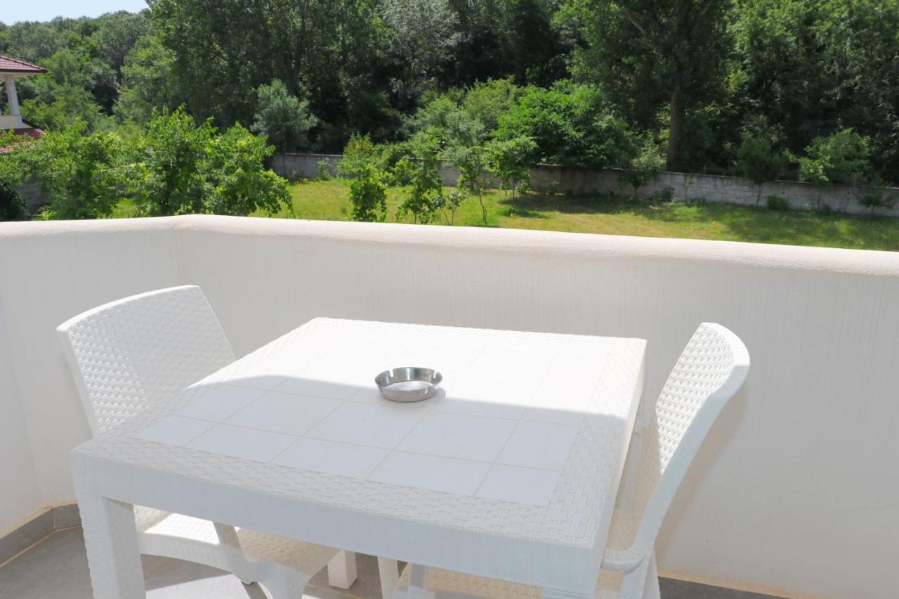Hotel Velipoja Village Bagian luar foto