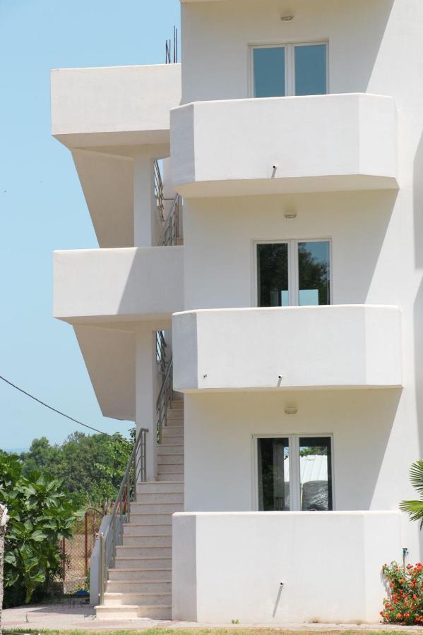 Hotel Velipoja Village Bagian luar foto